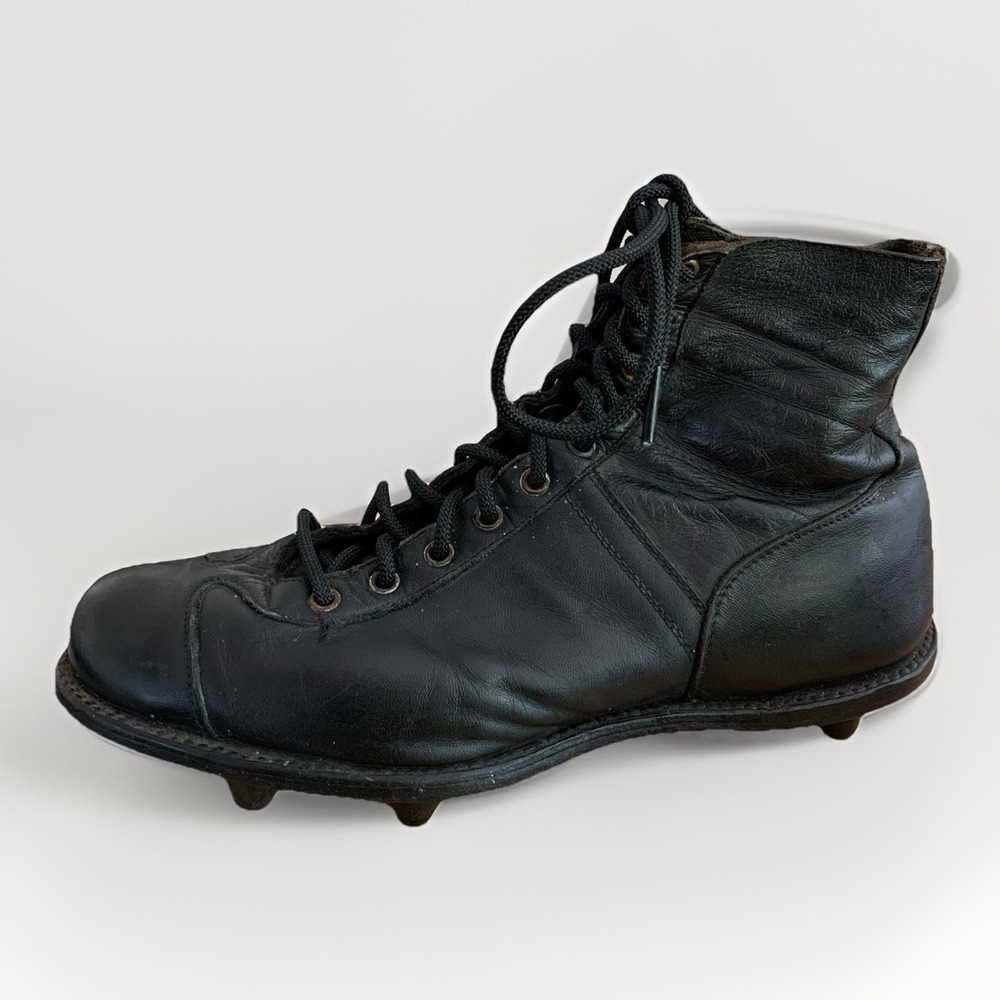 Antique‎ Old Spalding Football Cleats